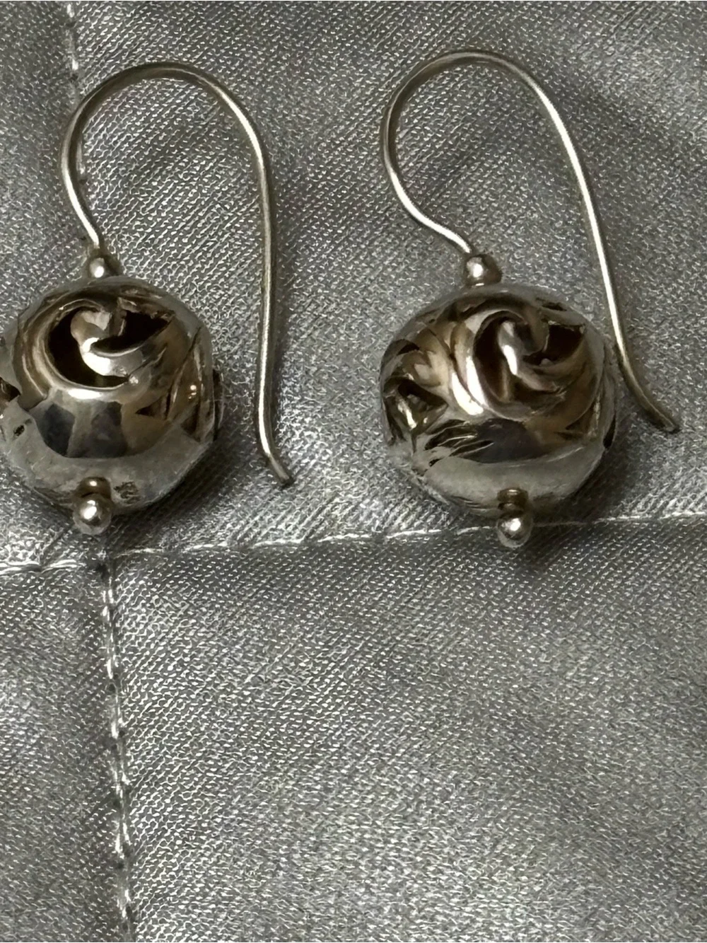 Silpada Sterling Silver Simple Delight Filigree Ball Bead Drop Earrings W0718